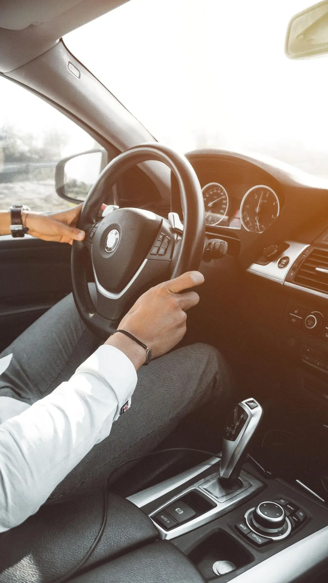 تأجير السيارات بالسائق في القاهرة